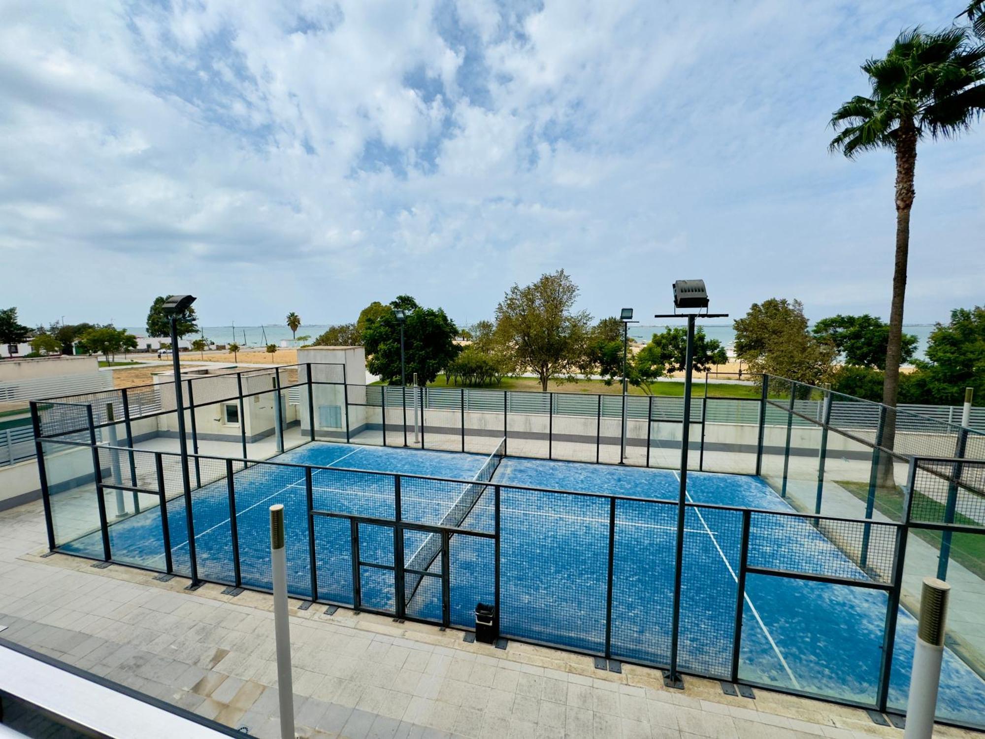 Bahia Azul Suites, Piscina & Padel Сан Фернандо Екстериор снимка