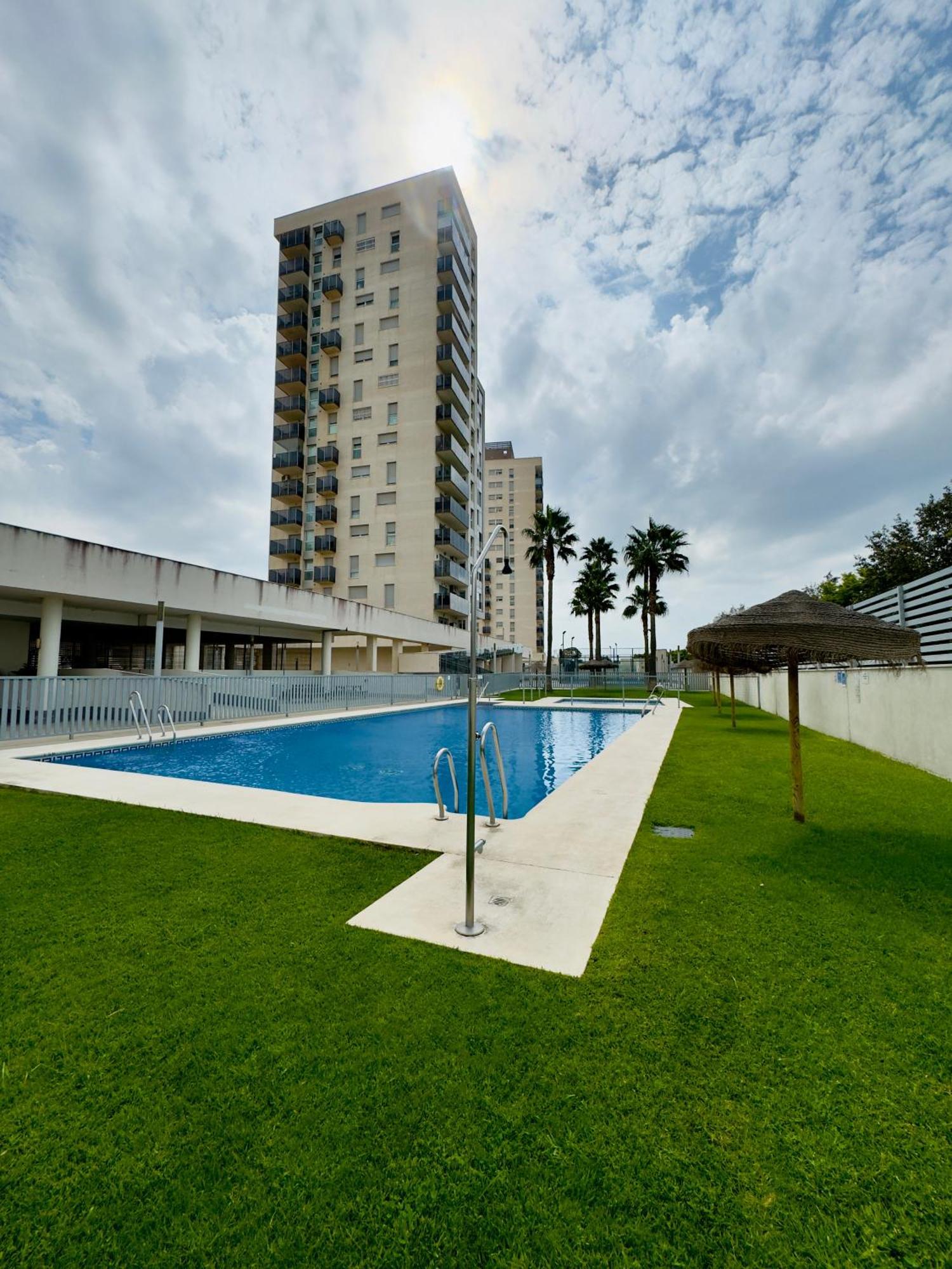 Bahia Azul Suites, Piscina & Padel Сан Фернандо Екстериор снимка